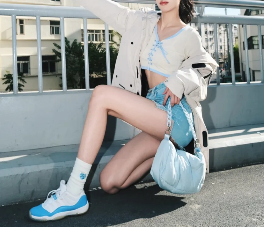 Giày Nike Air Jordan 11 Retro Low 'University Blue' 528896-106 - Ảnh 4