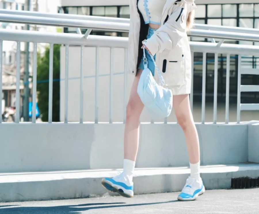 Giày Nike Air Jordan 11 Retro Low 'University Blue' 528896-106 - Ảnh 5