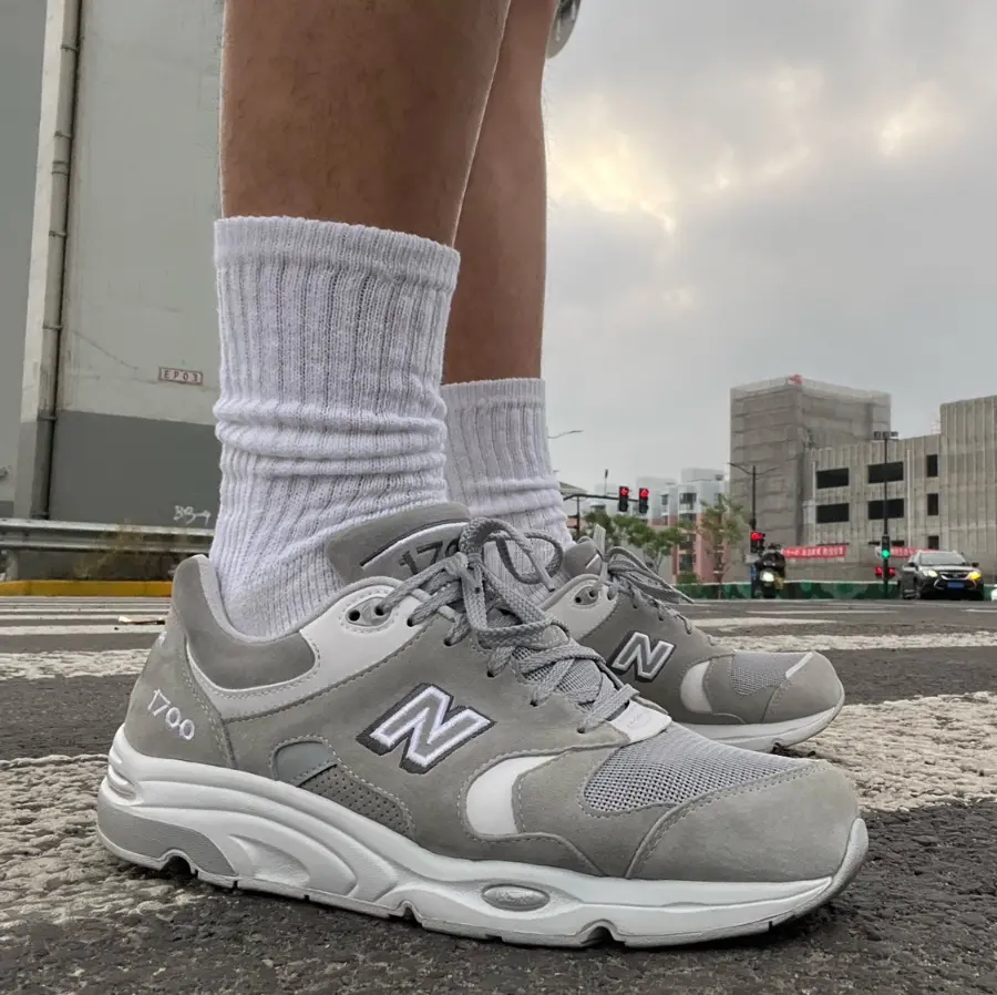 Giay New Balance 1700 Grey CM1700B1