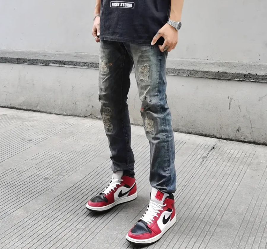 Giày Nike Air Jordan 1 Mid 'Chicago Black Toe' 554724-069 - Ảnh 8