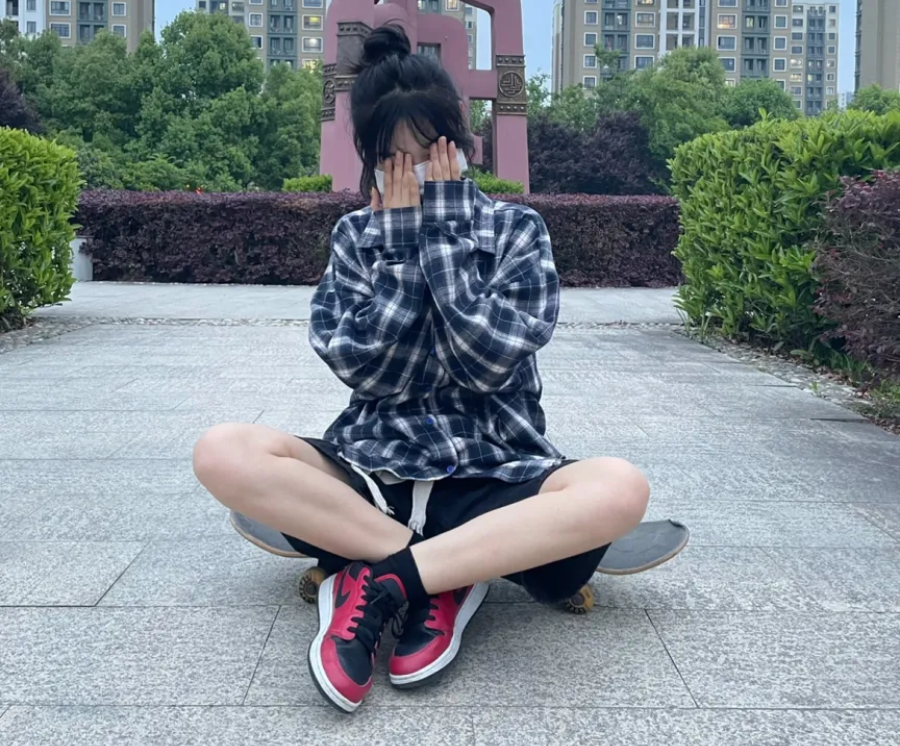 Giày Nike Air Jordan 1 Low GS 'Reverse Bred' 553560-605 - Ảnh 3