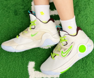 Giay Nike KD Trey 5 X 'Wolf Grey Volt Crimson' DJ7554-014