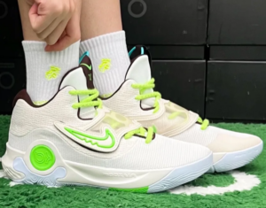 Giay Nike KD Trey 5 X 'Wolf Grey Volt Crimson' DJ7554-014