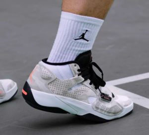 Giay Nike Zion 2 PF 'Photon Dust' FJ1212-106