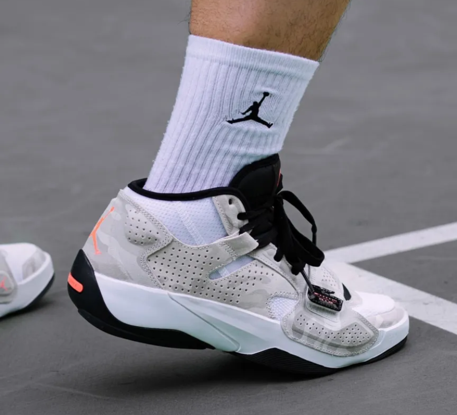 Giay Nike Zion 2 PF 'Photon Dust' FJ1212-106