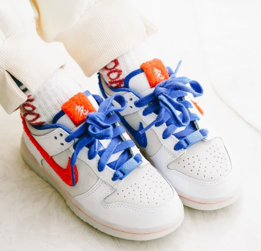 Giay Nike Dunk Low Retro Year of the Rabbit 'White Varsity Royal' FD4203-161