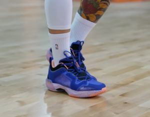 Giay Nike Air Jordan XXXVII 37 'Lapis Purple Navy' DQ4123-400