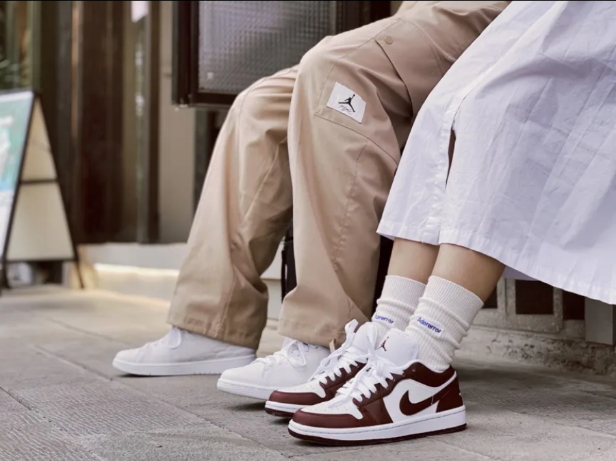 Giày Nike Air Jordan 1 Low Gets A Familiar 'Team Red' DC0774-116 - Ảnh 15