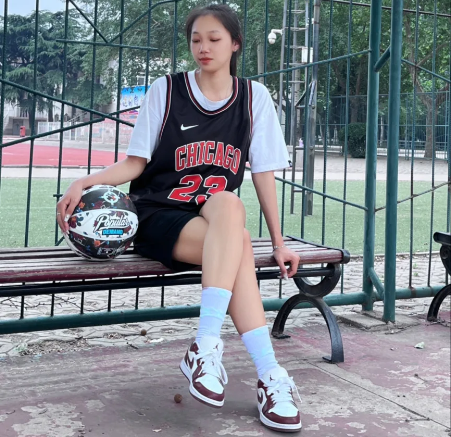 Giày Nike Air Jordan 1 Low Gets A Familiar 'Team Red' DC0774-116 - Ảnh 13