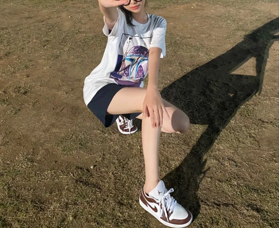 Giày Nike Air Jordan 1 Low Gets A Familiar 'Team Red' DC0774-116 - Ảnh 7