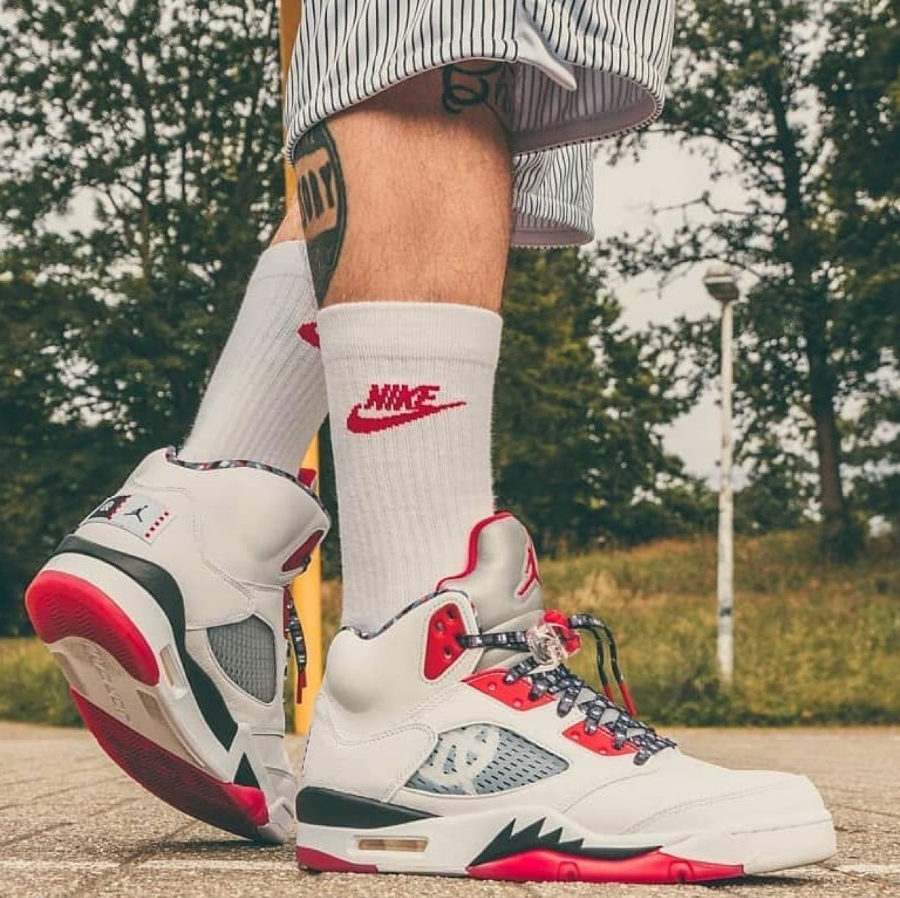 Giày Nike Air Jordan 5 Retro 'Quai 54' 2021 DJ7903-106 - Ảnh 3