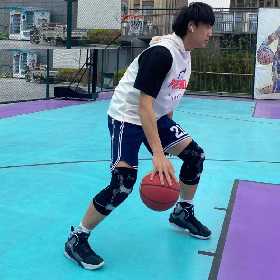 Giay Nike Air Zoom G.T. Jump 'Own Space' DC9039-001