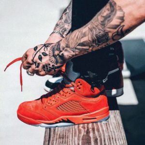Alternative view of Giày Nike Air Jordan 5 Retro 'Red Suede' 136027-602