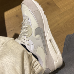 Alternative view of Giày Nike Air Max 90 'Futura' FB1877-110