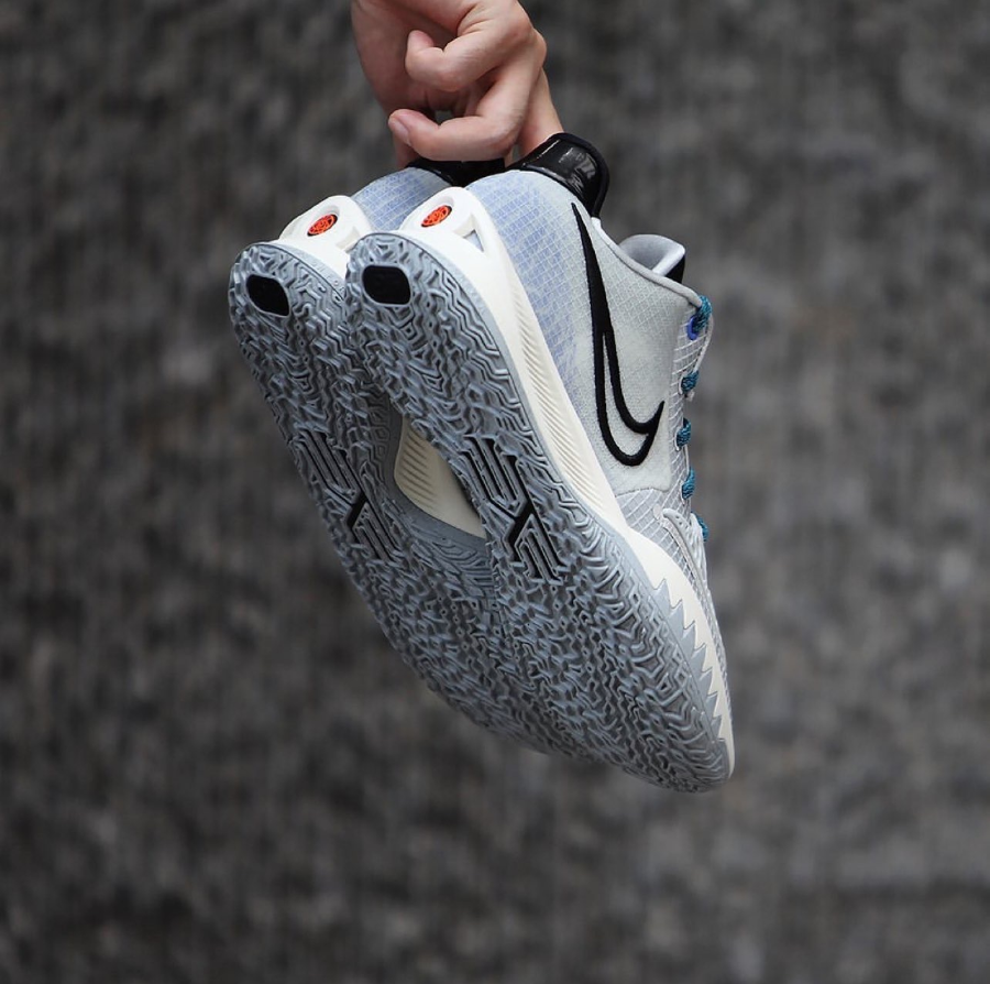 Giày Nike Kyrie 4 Low 'Grey Fog' CW3985-004 - Ảnh 4