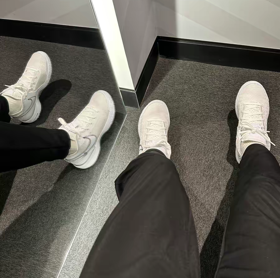 Giay Nike LeBron NXXT Gen EP 'White Metallic Silver' DR8788-101