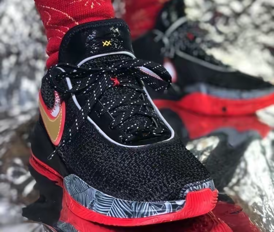 Giay Nike LeBron 20 GS 'Trinity' DQ8651-001