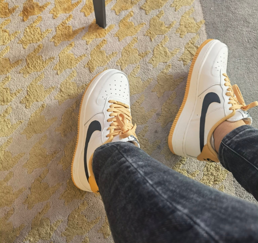 Giay Nike Air Force 1 Low 'Sail Gold' FD9063-101