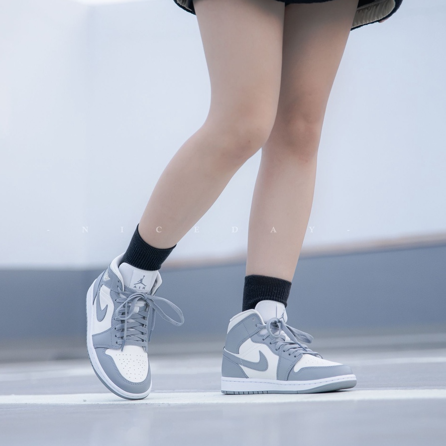 Giày Nike Air Jordan 1 Mid 'Grey Sail' BQ6472-115 - Ảnh 4