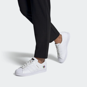 Alternative view of Giày Adidas Wmns Superstar 'White Real Magenta'  FW3694