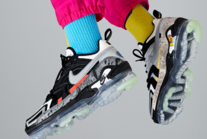 Alternative view of Giày Nike Air VaporMax Evo 'Collector's Closet' DD3054-001