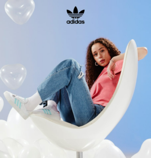 Alternative view of Giày Adidas Originals X Swarovski Sambarose 'White Aqua' GZ8618