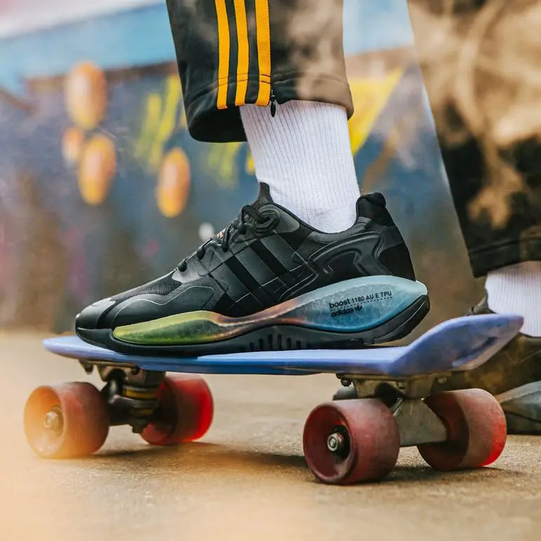 Alternative view of Giày Adidas ZX Alkyne 'Black Multi' FW4793