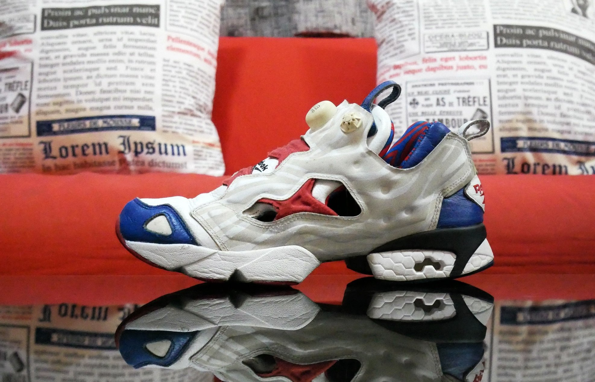 Giày Reebok Instapump Fury Tiger Print White Red Blue V47898 - Ảnh 5