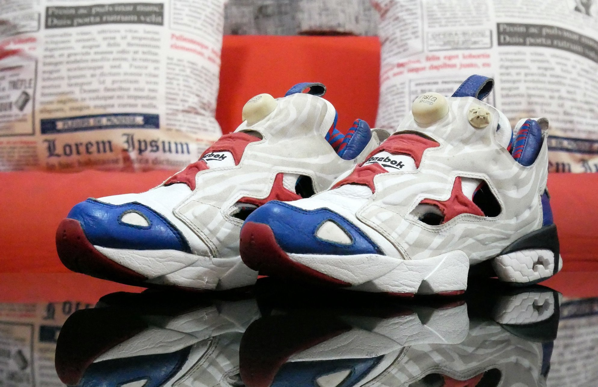 Giày Reebok Instapump Fury Tiger Print White Red Blue V47898 - Ảnh 2