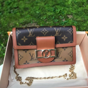 Alternative view of Túi Louis Vuitton DAUPHINE Chain Wallet M68746