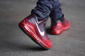 Alternative view of Giày Nike Air Max LeBron 7 Retro QS 'Christmas' 2019 CU5133-600