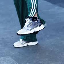 Giày Adidas Wmns Falcon 'Grey' EE5106 - Ảnh 3