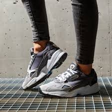 Giày Adidas Wmns Falcon 'Grey' EE5106 - Ảnh 4