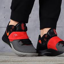 Alternative view of Giày Nike Kyrie Flytrap 3 EP 'Black Chile Red' CD0191-011