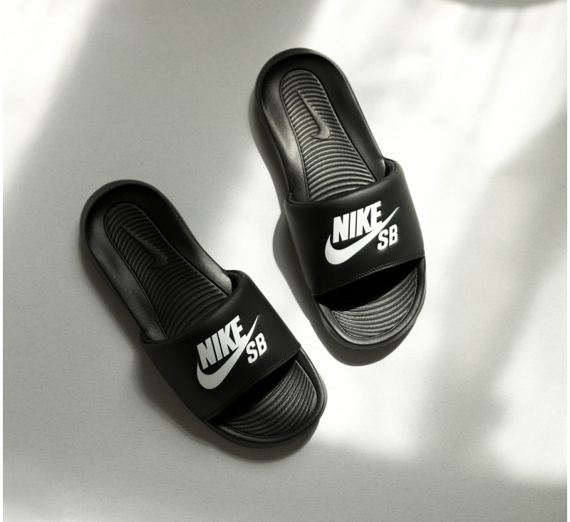 Dep Nike SB Victori One Slide 'Black' DR2018-001
