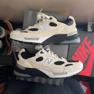 Alternative view of Giày New Balance Studio FY7 x 992 'Cream' M992YN2