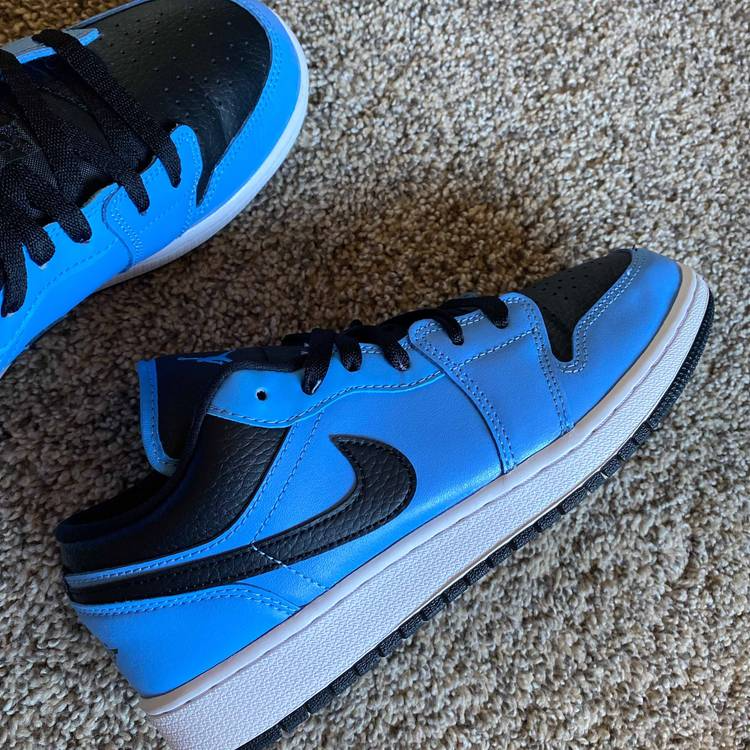 Giày Nike Air Jordan 1 Low GS 'University Blue Black' 553560-403 - Ảnh 3