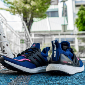 Alternative view of Giày Adidas UltraBoost DNA x Real Madrid 'Football Pack' FZ3623