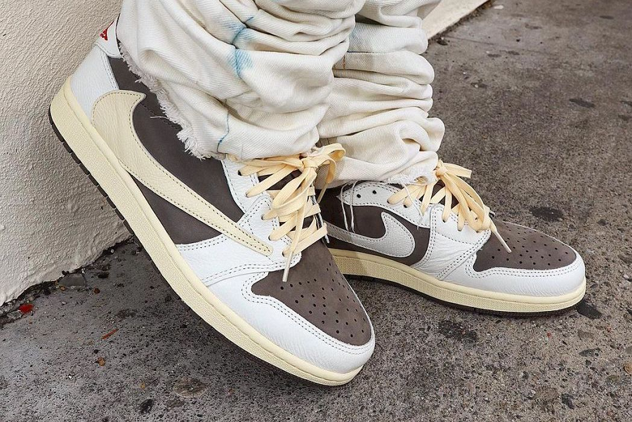 Giày Nike Air Jordan 1 Travis Scott 'Reverse Mocha' DM7866-162 - Ảnh 5