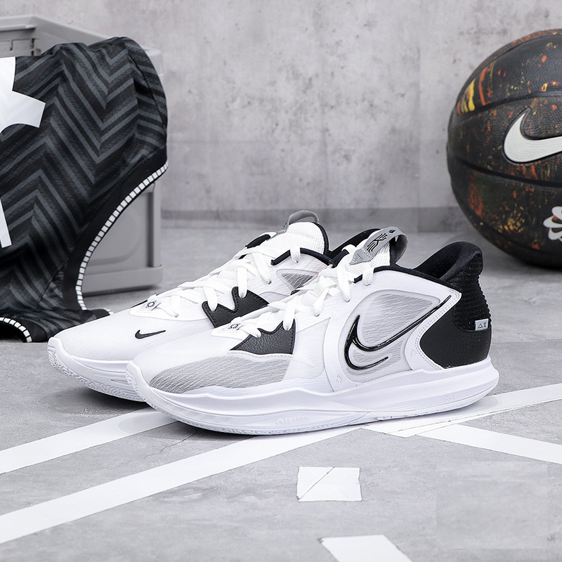 Giay Nike Kyrie Low 5 EP 'Black White' DJ6014-102
