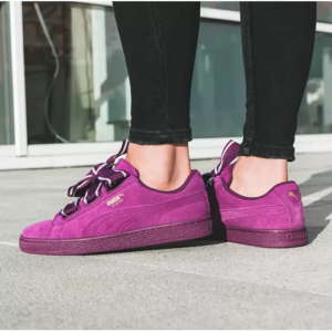 Alternative view of Giày Puma Suede Heart Satin 364084-02