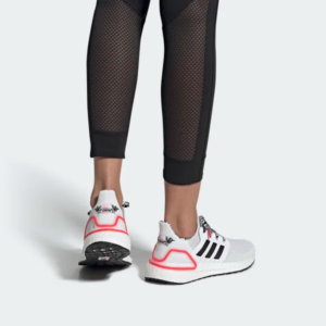 Alternative view of Giày Adidas UltraBoost 20 'Valentine Day' FX9576