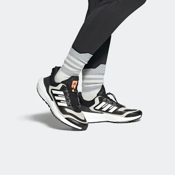 Alternative view of Giày Adidas Ultraboost 22 Cold Rdy 2.0 'Beige' GX6735
