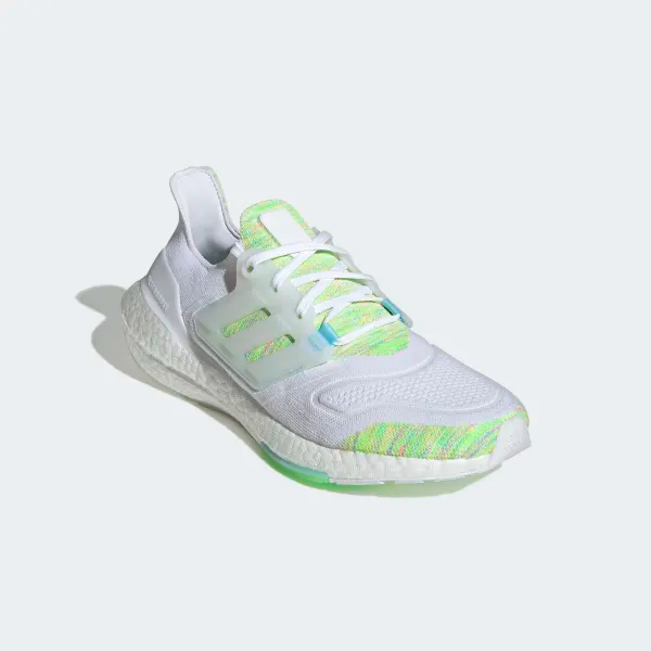 Giay Adidas UltraBoost 22 'White Bliss Blue' GX5913