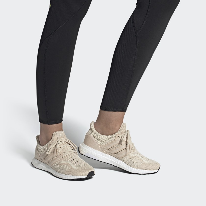 Alternative view of Giày Adidas Wmns UltraBoost 5.0 DNA 'Halo Ivory' FZ1851