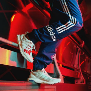 Alternative view of Giày Adidas Undefeated x UltraBoost 1.0 'Stars Stripes' EF1968