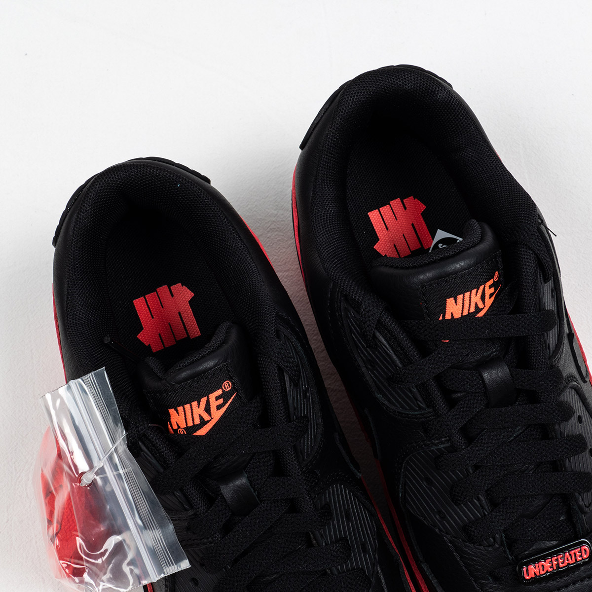 Giày Nike Undefeated x Air Max 90 'Black Solar Red' CJ7197-003 - Ảnh 5