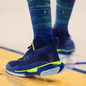 Alternative view of Giày Under Armour Curry 7 'Dub Nation' 3021258-405