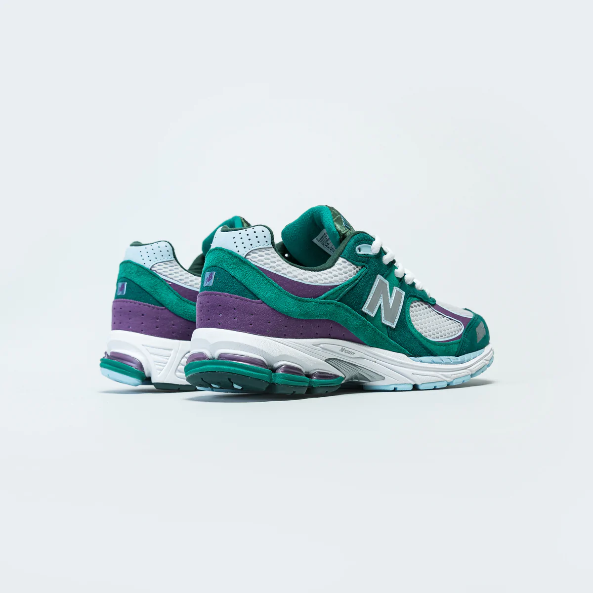 Giày New Balance 2002R 'There Back Yard Legends' M2002RUT - Ảnh 7
