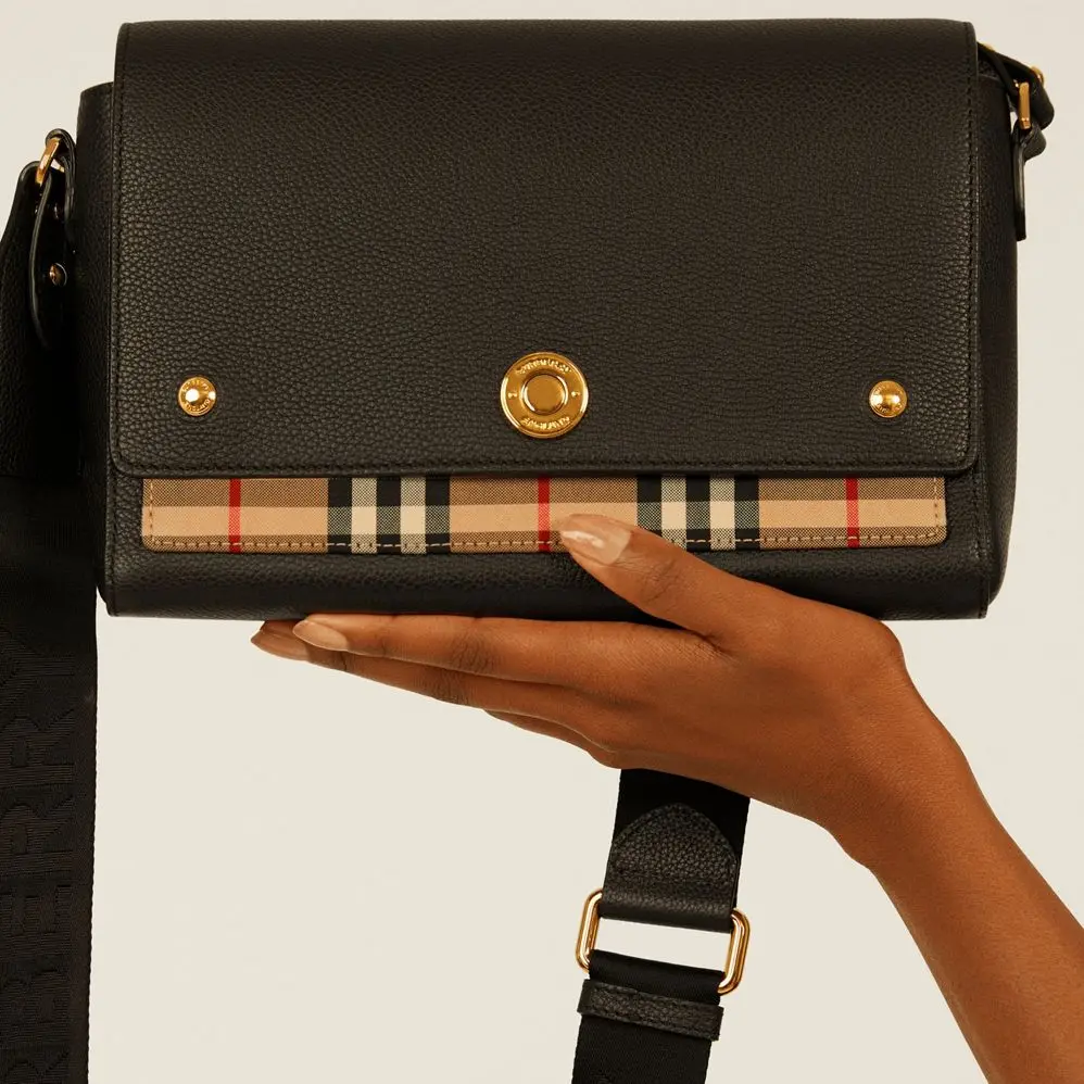 Alternative view of Túi Burberry Leather and Vintage Check Note Crossbody Bag 'Black'